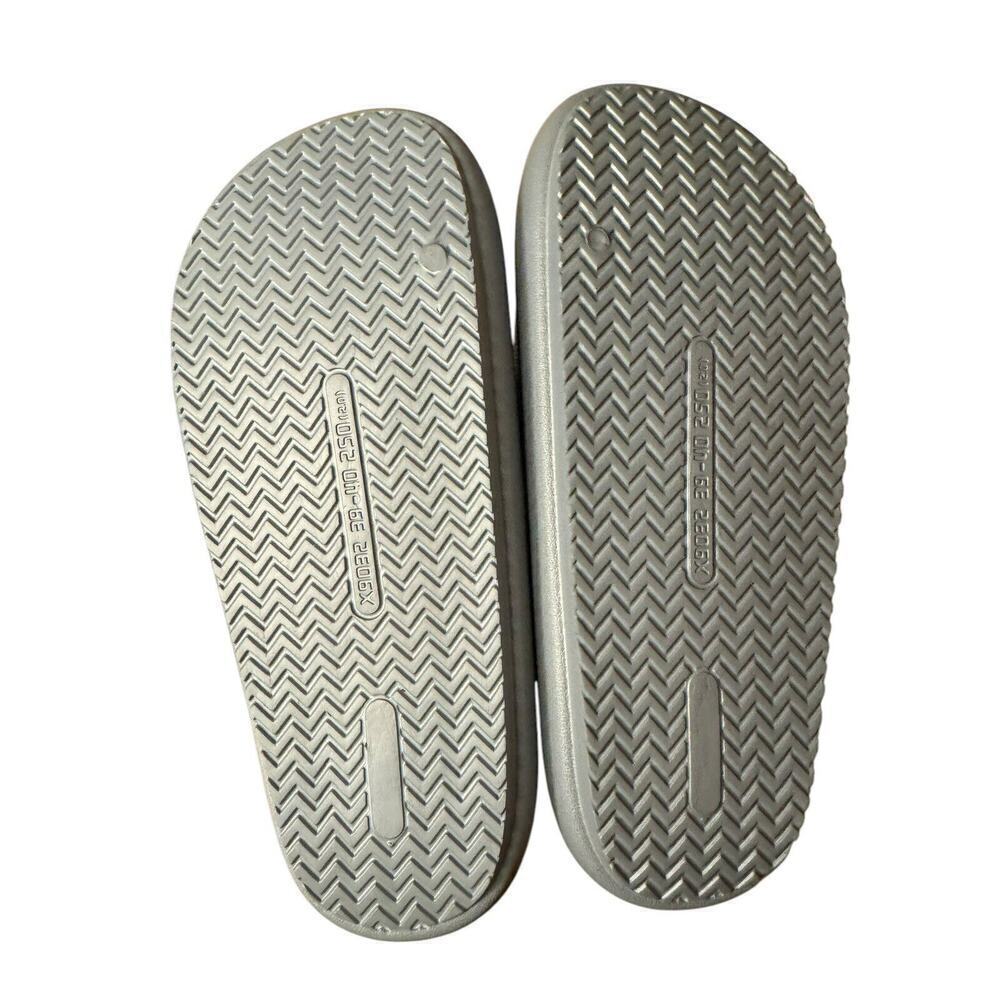 J Slides New Beach Slides Squish Gray Eva Size 8 - image 7